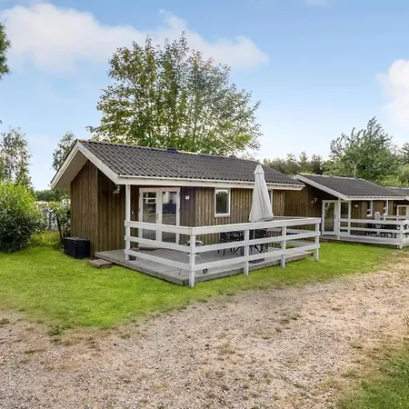 2 Bedroom Pet Friendly In Feriehus Nordenbro Vesteregn