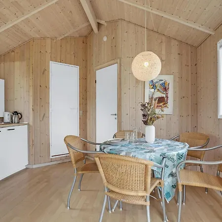 Feriehus 2 Bedroom Pet Friendly In Nordenbro Vesteregn